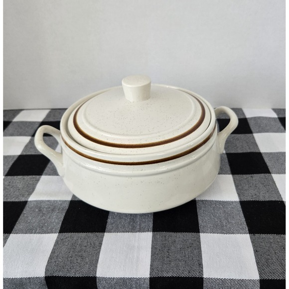 Old Brook Collection Other - Old Brook Collection Stoneware Casserole‎ Dish With Lid 2 Quart Oven to Table